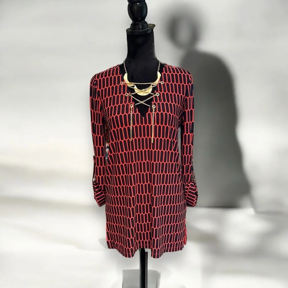 Michael Michael Kors Red‎ Black Geometric Print Gold chain Lace up  tunic top - Picture 2 of 8